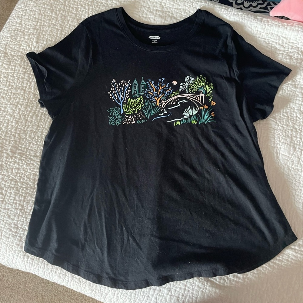 Old Navy Graphic Tee